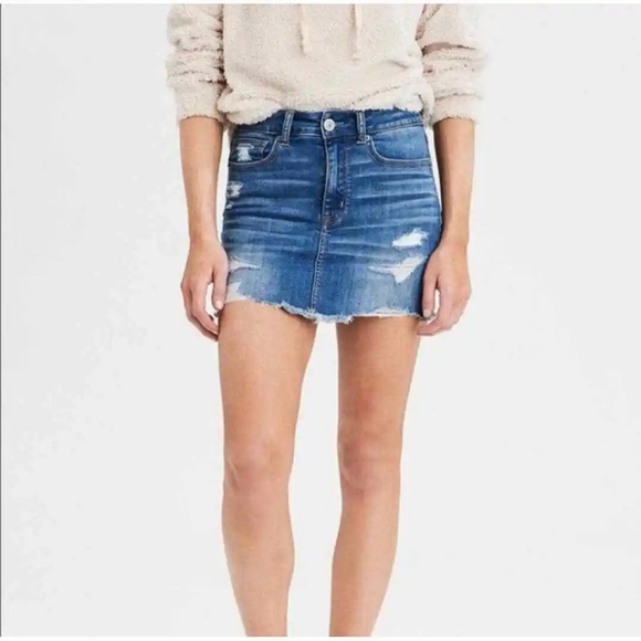 American Eagle Distressed Curvy Hi Rise Denim Skirt 0L - Picture 1 of 6